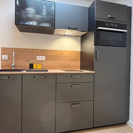 Bright Freshly Renovated Studio Apartament Schiltigheim